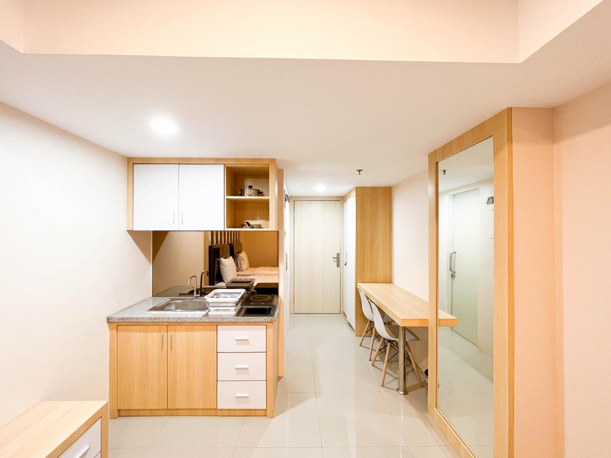 Comfortable And Tidy Studio De Prima Apartment By Travelio Medan Eksteriør bilde